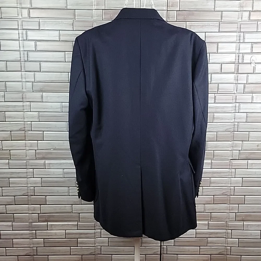 Man in wool Men's navy sport coat Jeffrey Cain style from Hamer's